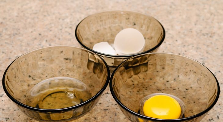 Comment séparer le jaune du blanc d’œuf sans bavure ?
