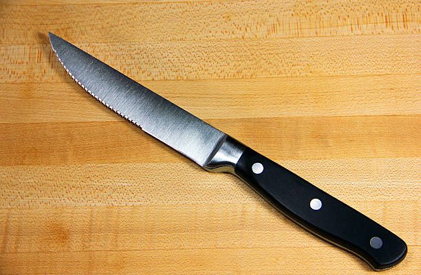 Comment reconnaître un couteau à steak ?