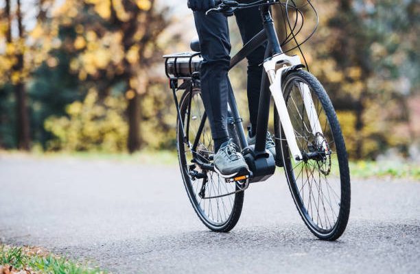 Comment mesurer l’entrejambe pour savoir quelle taille de vélo électrique choisir ?